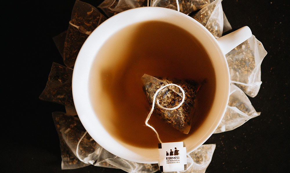 三鹤六堡茶专用杯：焕发茶香的必备工具