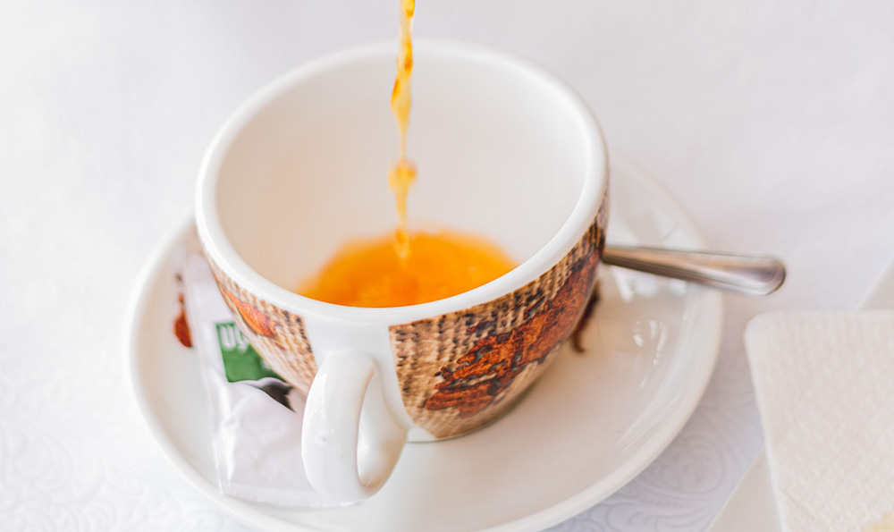 红茶可红枣核桃茯苓：回归自然健康的美味选择